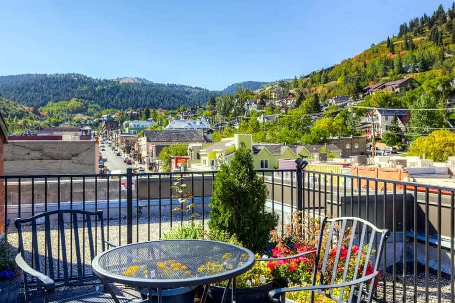 Spectacular forest and mountain views from the rooftop patio
