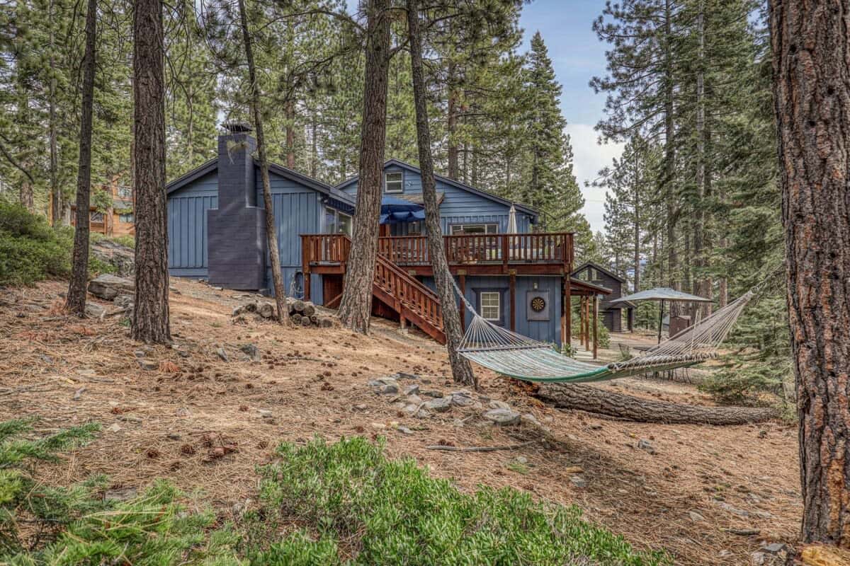 This home is located on a quiet street in the beautiful Carnelian Bay, the perfect setting for a peaceful mountain getaway.