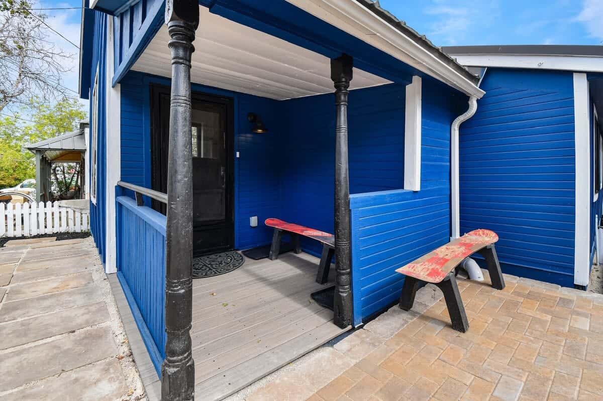 Thumbnail 2 of Stylish Downtown 2BD-Walk to Chairlifts