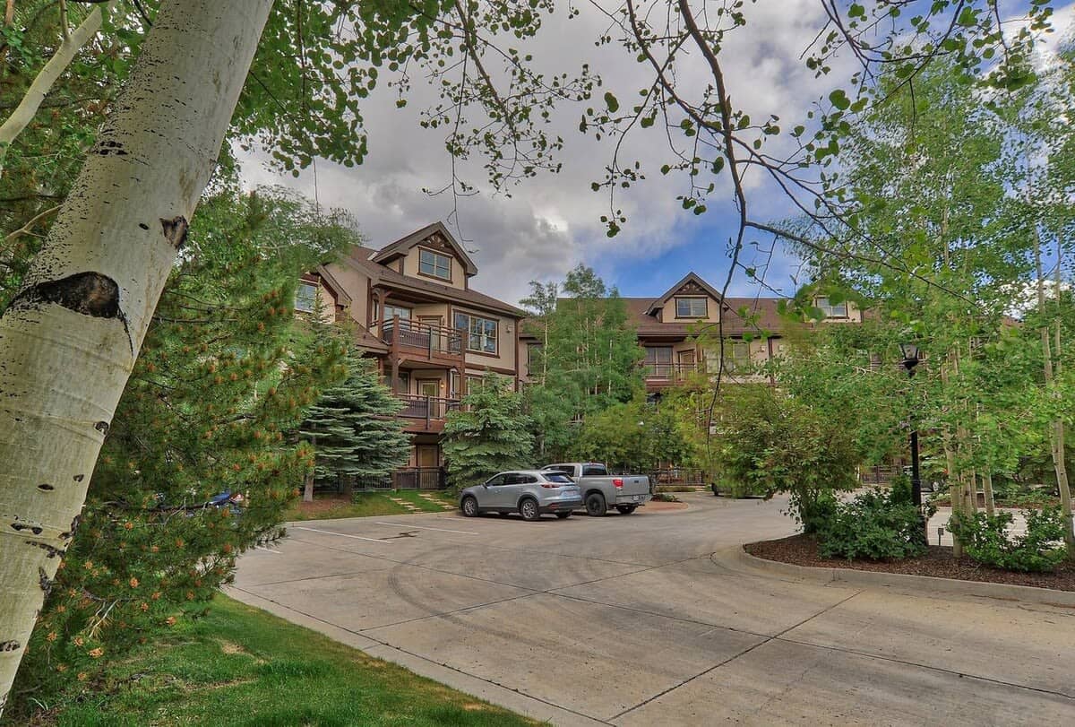 Corral Hideaway - Steps from Downtown!