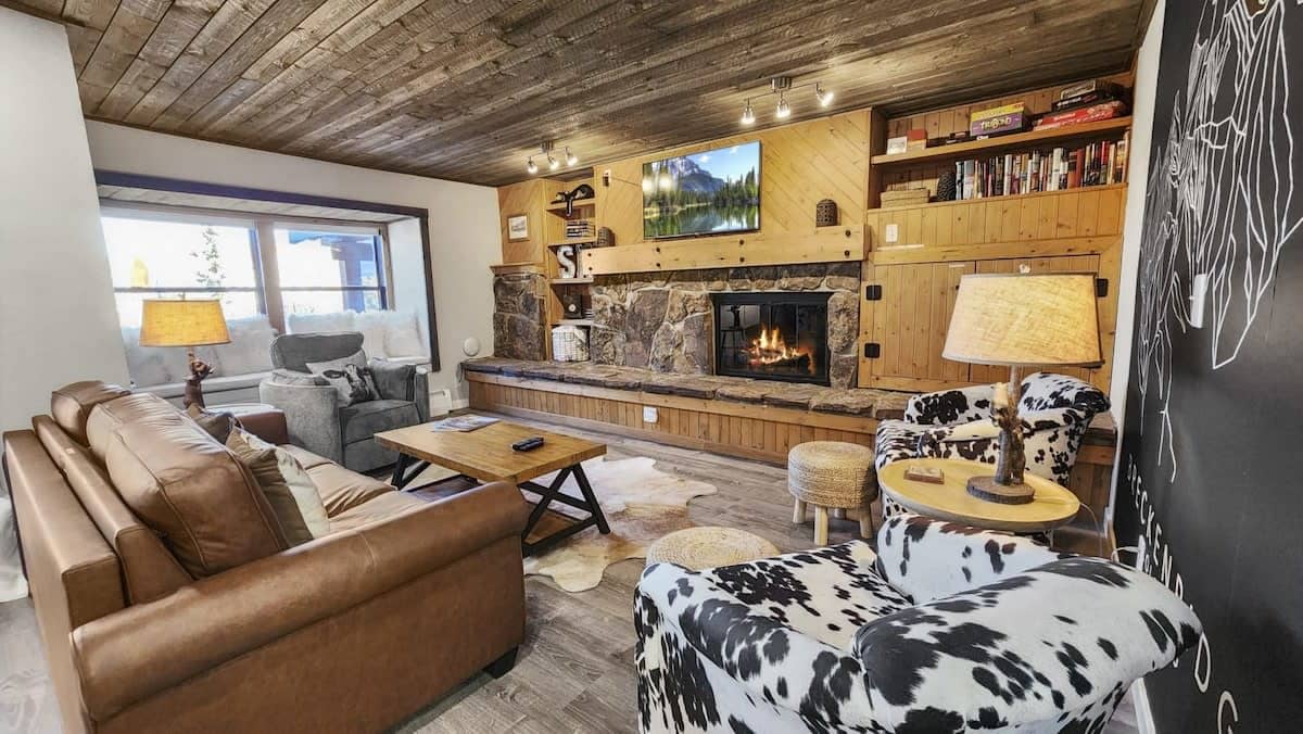 This cozy 2-bedroom condo places you near all the action of downtown Breckenridge!