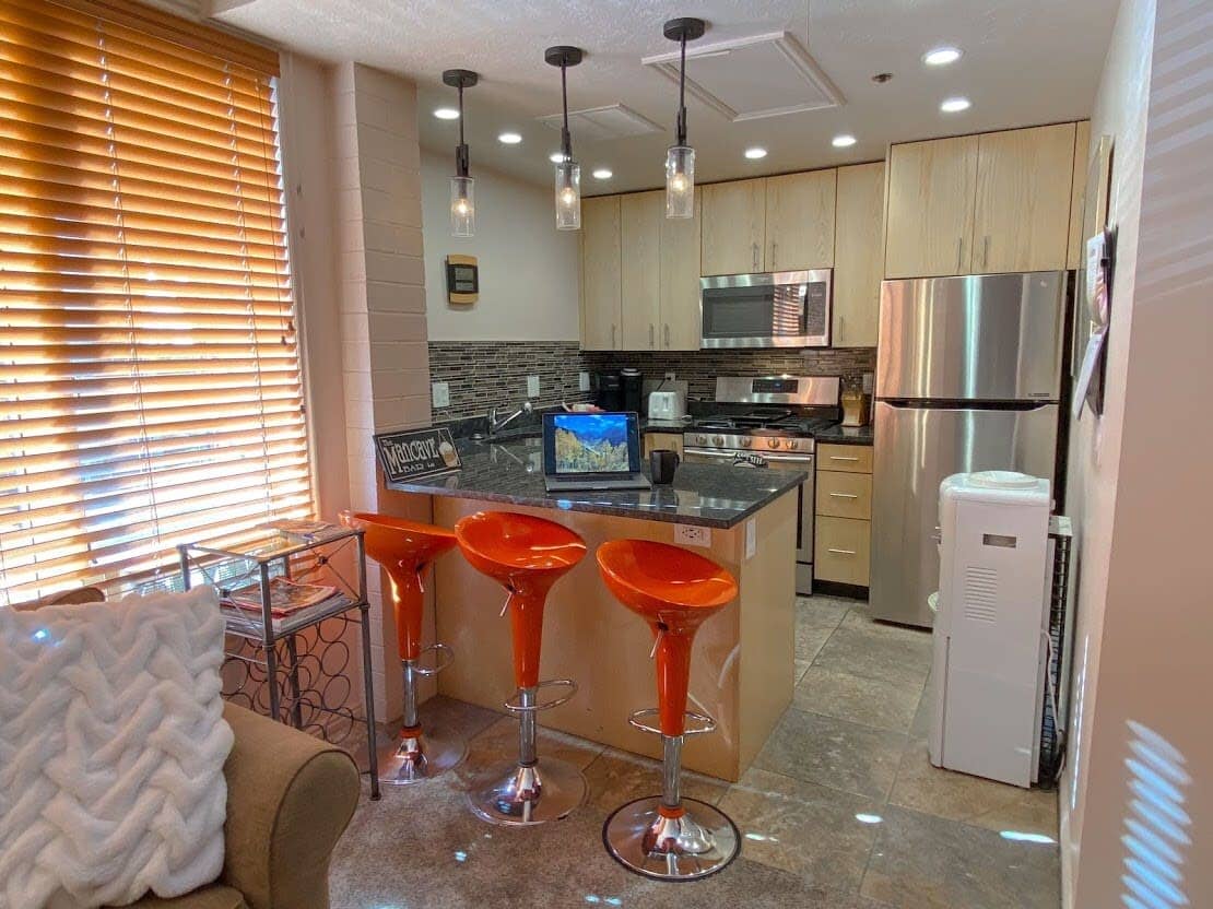 Welcome to this lovely studio in the heart of Park City Downtown