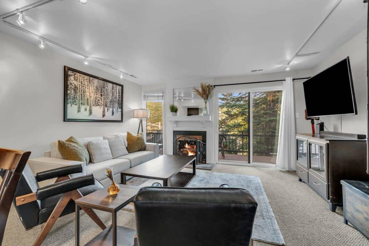 This stylish condo just steps away from Main Street and the ski lift will be your own personal retreat during your time in Park City.