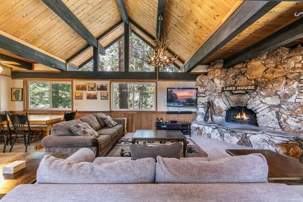 This bright 4 bedroom, 2.5 bathroom home is the perfect launching pad for year-round fun in Tahoe!