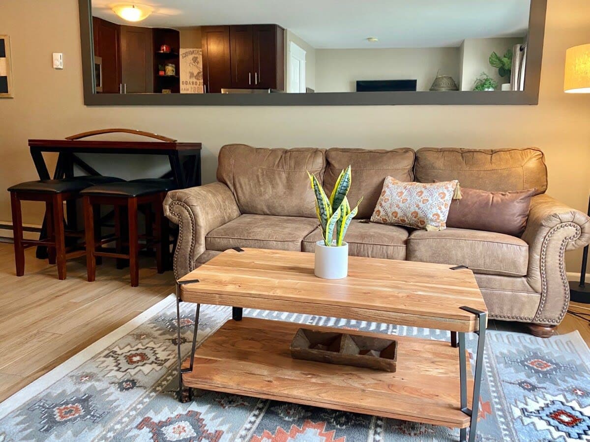 Thumbnail 3 of Updated Downtown Condo-Walk Everywhere & Parking!