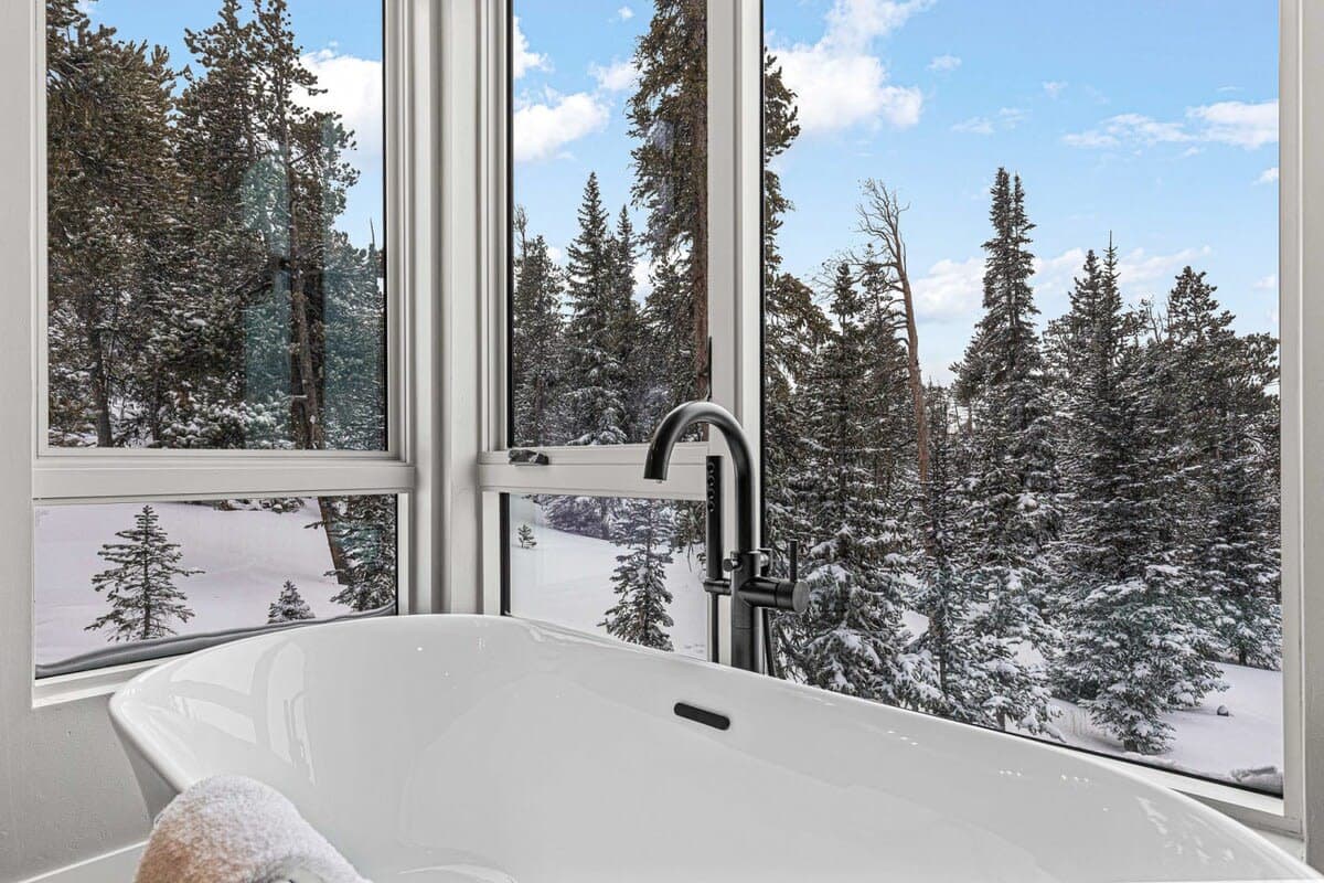 Thumbnail 3 of Luxurious 4 BDR Townhome w/ Stunning Alpine Views