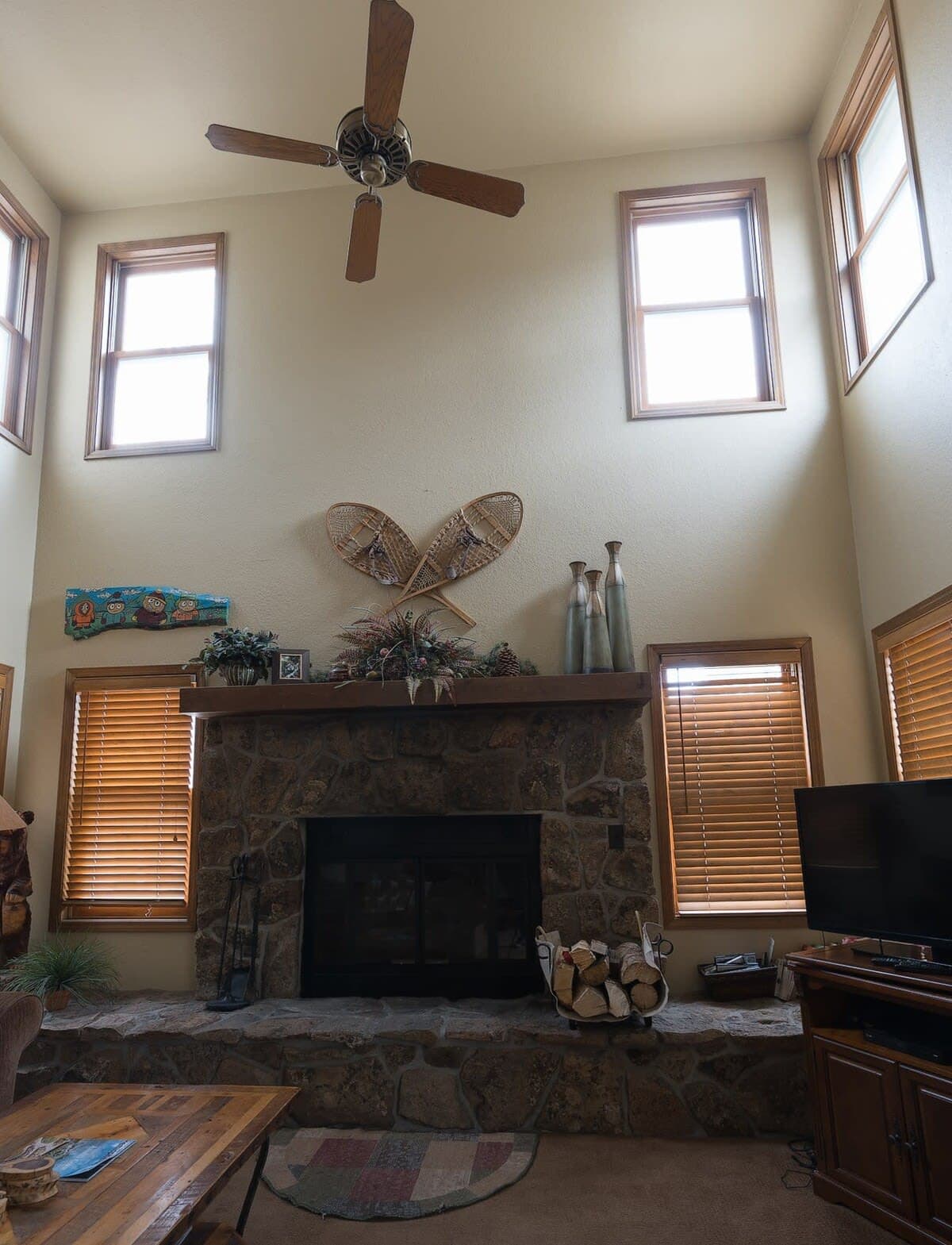 Thumbnail 3 of Classic 3BR, Walking Distance to Slopes, Main St!