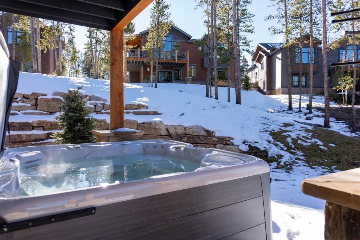 Thumbnail 2 of Luxurious 4BR w/ Hot Tub & Stunning Mountain Views