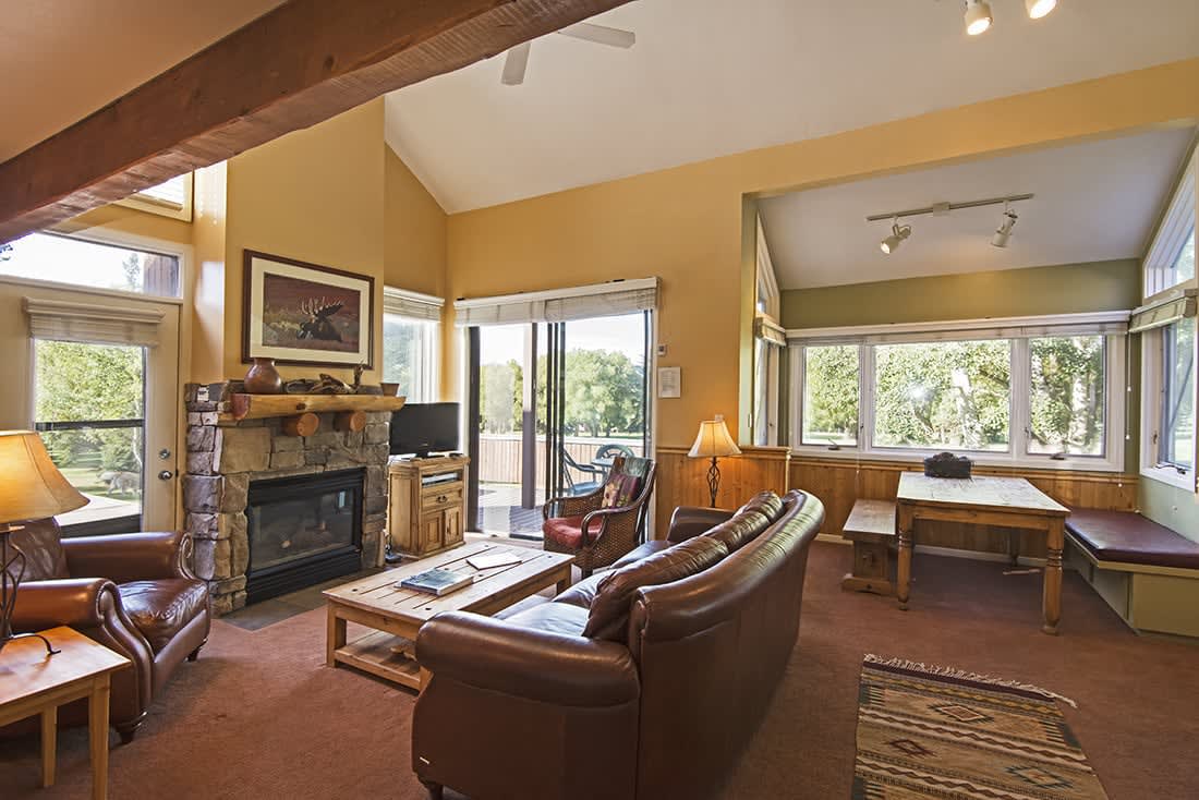 Thumbnail 2 of 3BDR Condo with Private Hot Tub on Golf Course