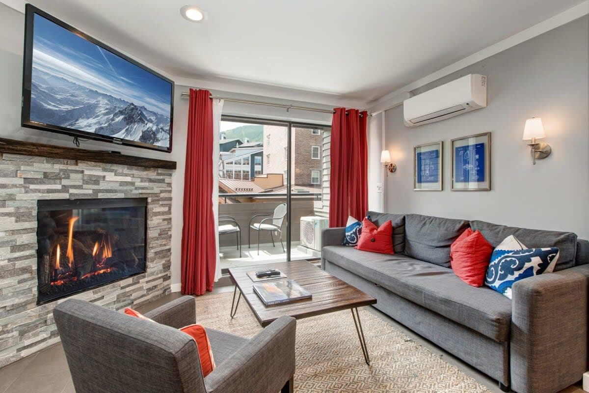 Thumbnail 2 of Ski-In/Ski-Out Modern Studio w/ Stunning Location!