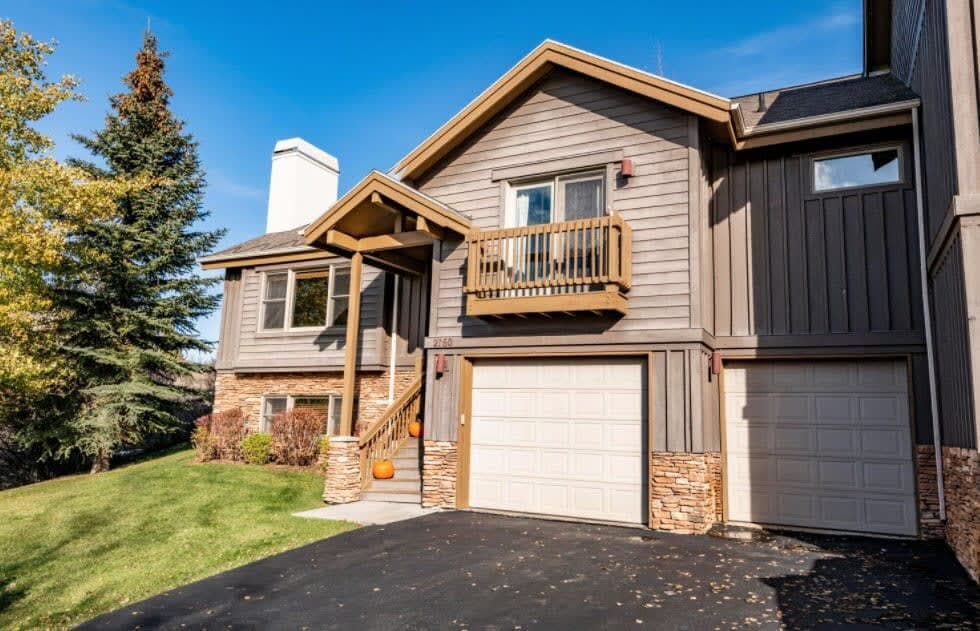 Thumbnail 2 of Beautiful 4BR Retreat - Mountain Adventures Await!