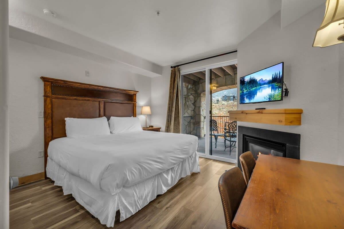 Thumbnail 3 of Stylish 2BR Canyon Village Condo