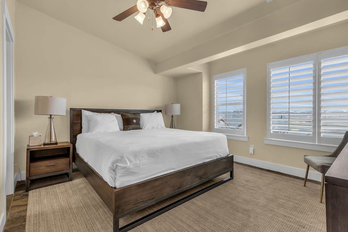 Thumbnail 3 of 4BR Townhome by Olympic Park!