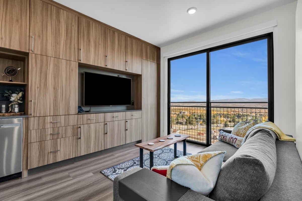 Thumbnail 2 of Chic Ski-in/Ski-out Studio at Canyons Village