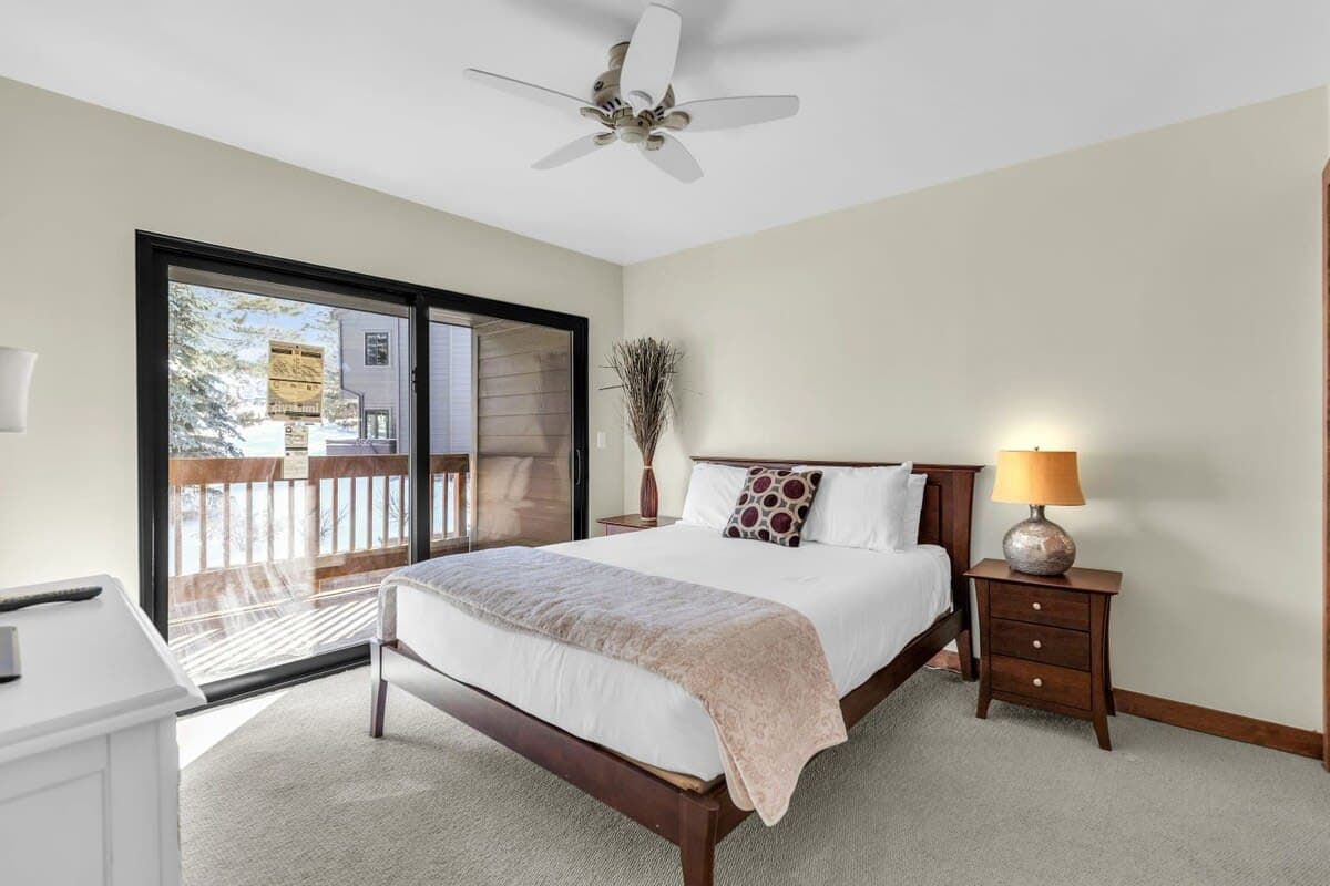 Thumbnail 3 of 3BR w/ Loft Townhouse 3 Min Walk to Ski Lift