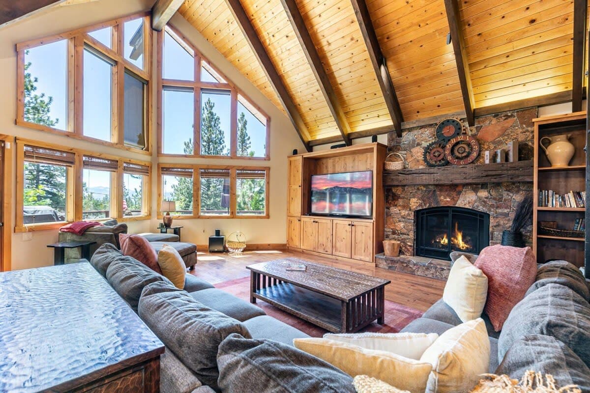 Relax with your group in the inviting living room as you warm up by the fire and take in the beautiful views.