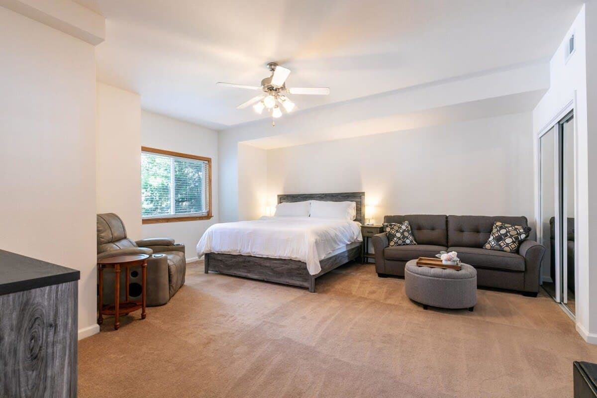 Thumbnail 3 of 2BDR Condo - Three Minutes to Olympic Valley!