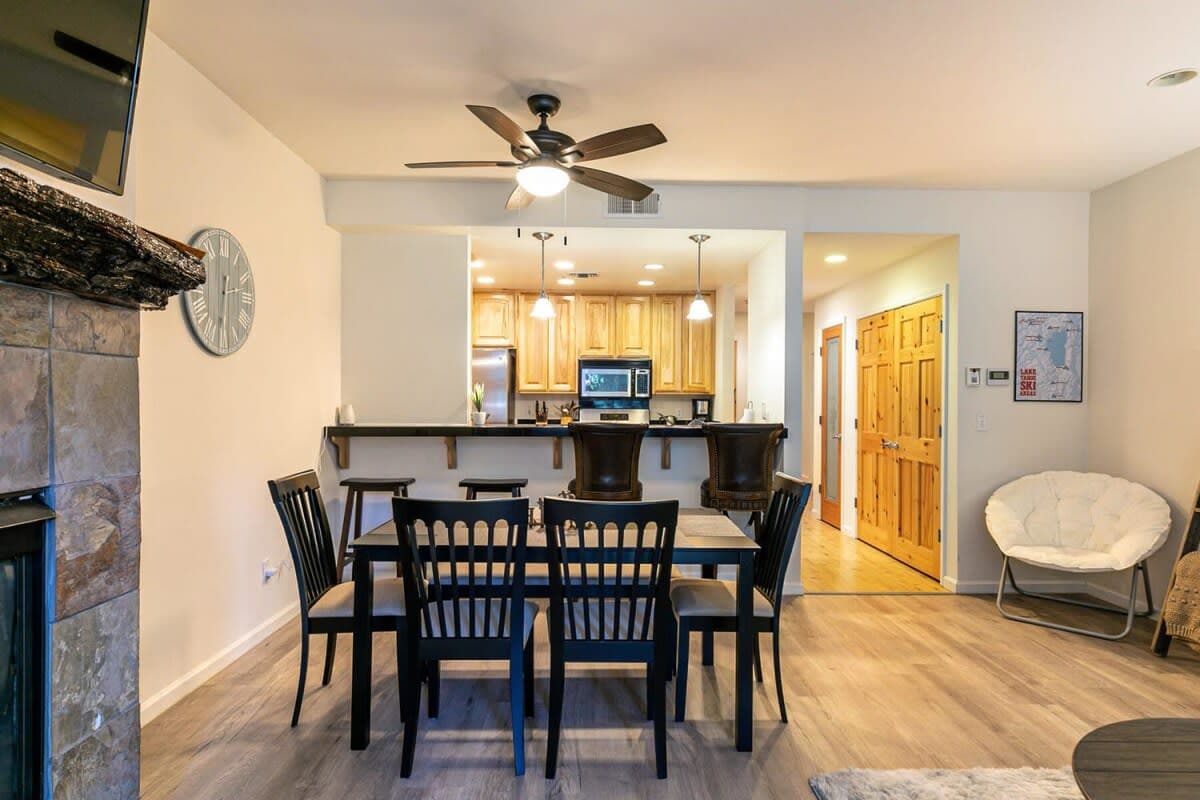 Thumbnail 2 of 2BDR Condo - Three Minutes to Olympic Valley!