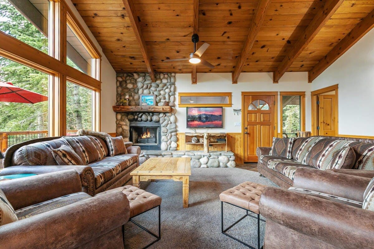 Thumbnail 3 of 4BR Tahoe Retreat -1 Mile from Private HOA Beach