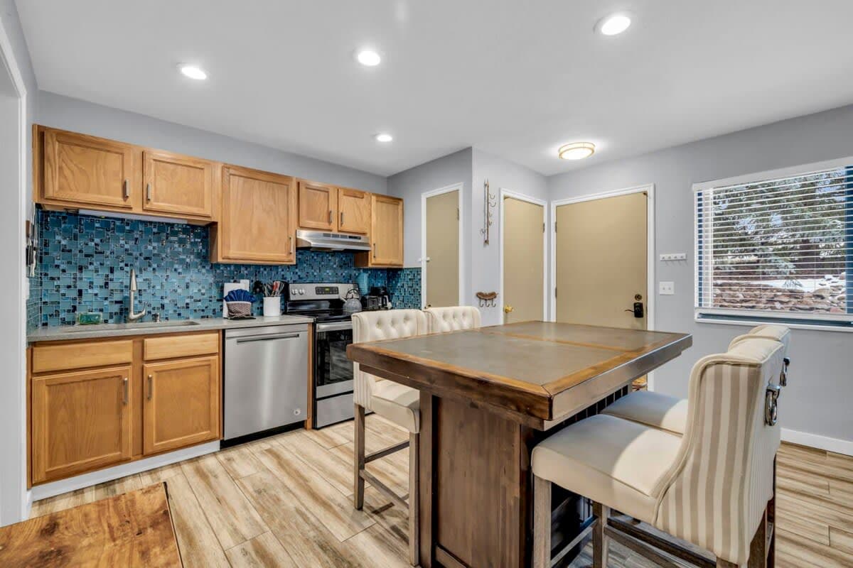 Thumbnail 3 of 1BD Near Canyons Village on FREE Shuttle Line